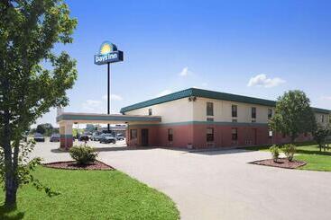 Hotel Days Inn By Wyndham Park City Kansas