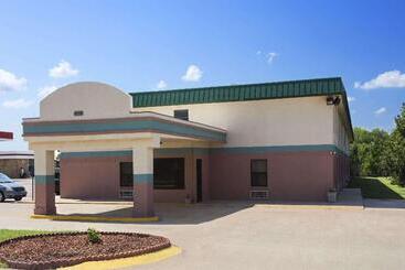 Hotel Days Inn By Wyndham Park City Kansas