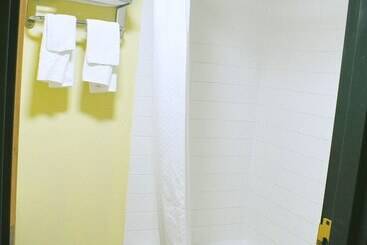 Hotel Days Inn By Wyndham Park City Kansas