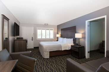 هتل Days Inn By Wyndham Ukiah