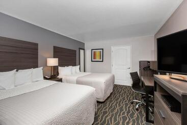 هتل Days Inn By Wyndham Ukiah