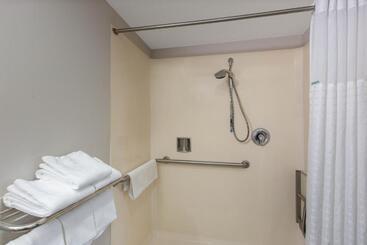 هتل Days Inn By Wyndham Ukiah