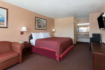 호텔 Days Inn By Wyndham Waycross