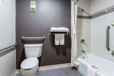 هتل Econo Lodge