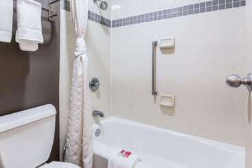 هتل Econo Lodge
