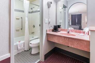 هتل Econo Lodge