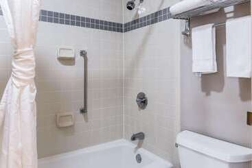 هتل Econo Lodge