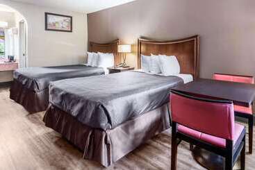 هتل Econo Lodge