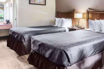 هتل Econo Lodge