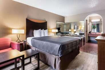 هتل Econo Lodge