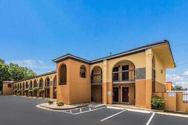 هتل Econo Lodge