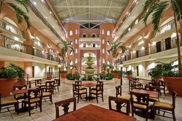 هتل Embassy Suites By Hilton Charleston Historic District