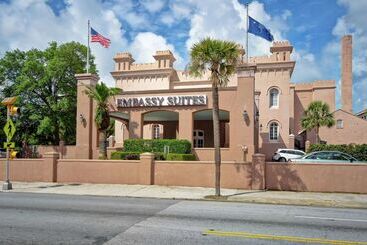 هتل Embassy Suites By Hilton Charleston Historic District