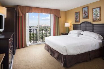 هتل Embassy Suites By Hilton Fort Lauderdale 17th Street
