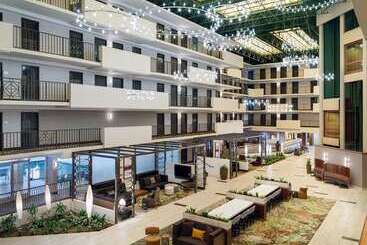 هتل Embassy Suites By Hilton Memphis East Germantown Area