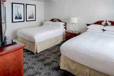 هتل Embassy Suites By Hilton Portland Downtown