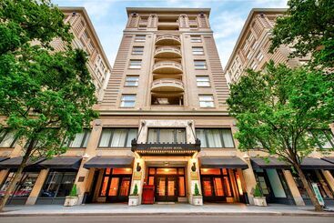 هتل Embassy Suites By Hilton Portland Downtown