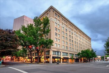 هتل Embassy Suites By Hilton Portland Downtown
