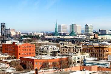 هتل Embassy Suites By Hilton Portland Downtown