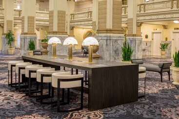 هتل Embassy Suites By Hilton Portland Downtown
