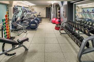 هتل Embassy Suites By Hilton Portland Downtown