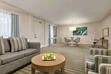 Embassy Suites By Hilton San Juan Hotel & Casino