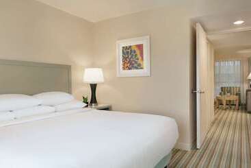 Embassy Suites By Hilton San Juan Hotel & Casino