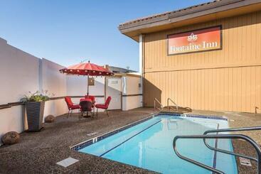 هتل Rodeway Inn San Jose Hwy 101 Tully Rd Exit