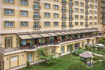 هتل Hyatt Regency Baku