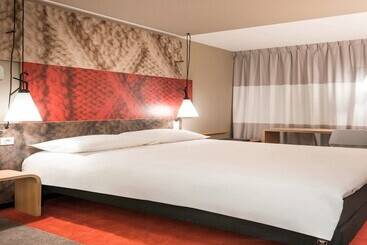هتل Ibis Paris Le Bourget