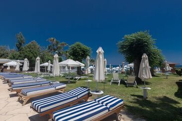 هتل Iliada Beach