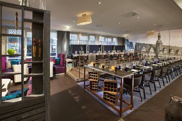 Отель Leipzig Marriott
