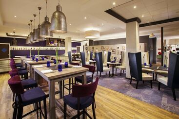 Отель Leipzig Marriott