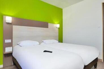 هتل Hôtel Dijon Sud Longvic