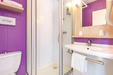هتل Hôtel Dijon Sud Longvic