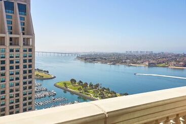 ホテル Manchester Grand Hyatt San Diego