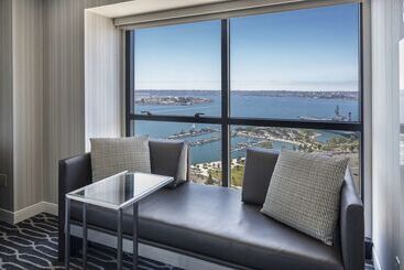 ホテル Manchester Grand Hyatt San Diego