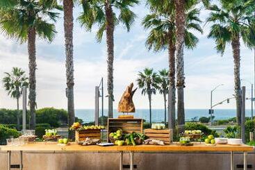 ホテル Manchester Grand Hyatt San Diego