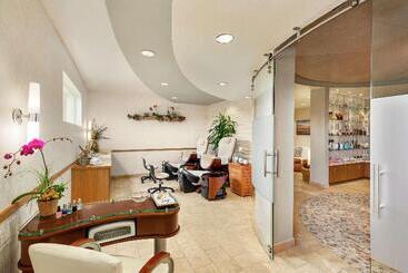 ホテル Manchester Grand Hyatt San Diego