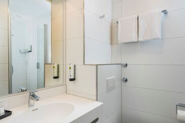 هتل Plaza Inn Karlsruhe Nord