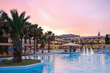 هتل Porto Bello Beach