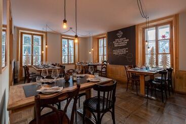 ホテル Saratz Pontresina