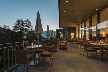 ホテル Saratz Pontresina