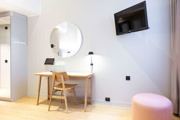 هتل Scandic Helsinki Aviapolis