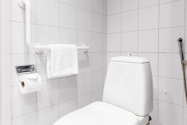 هتل Scandic Helsinki Aviapolis
