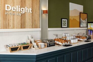 هتل Spark By Hilton Mystic Groton