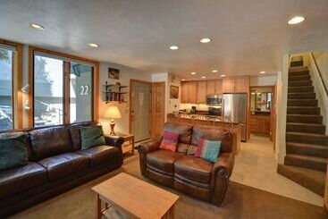 هتل Tamarack Townhomes   Coraltree Residence Collection