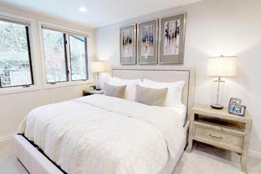 هتل Tamarack Townhomes Coraltree Residence Collection
