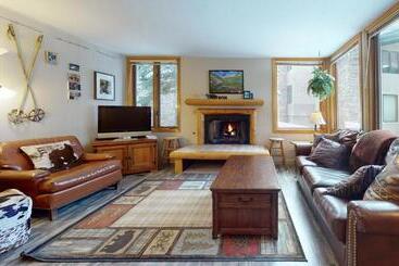 هتل Tamarack Townhomes   Coraltree Residence Collection