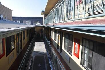 هتل San Francisco Inn